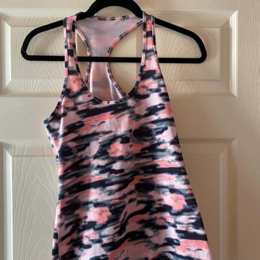 Lulu Lemon Bundle - Picture 2 of 11